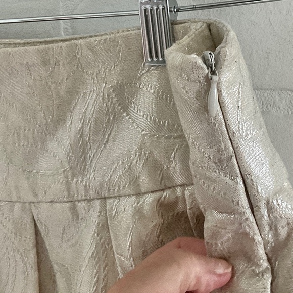 Zara Cream Metallic Shimmery Fairy Brocade Lined Pleated Skirt Pockets L - Picture 4 of 13